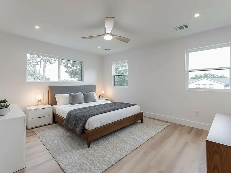 2418 Grandview Dr — Photo 20
