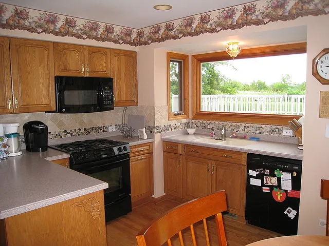 706 N Point Dr — Photo 6