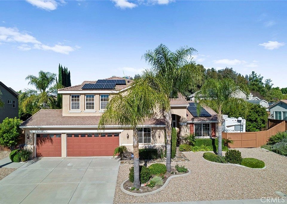 1st image of 41679 Grand View Dr