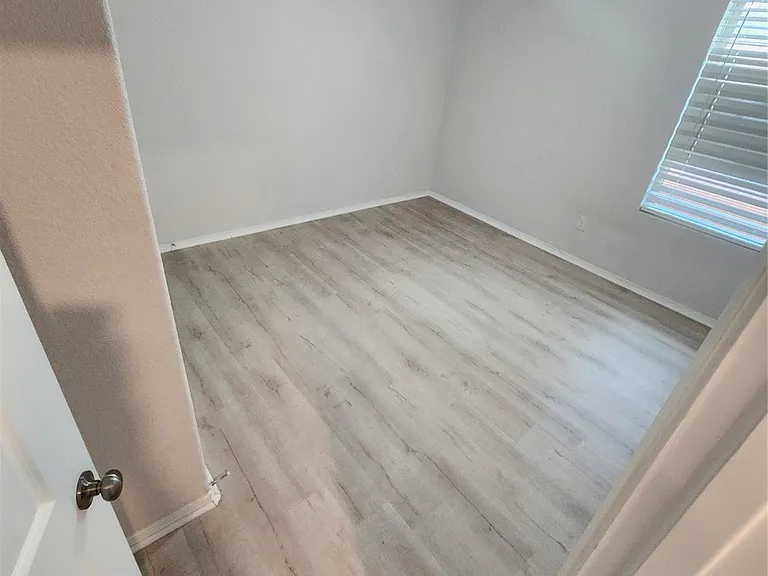 18419 Cobalt Cove Ln — Photo 18