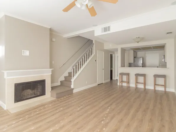 208 Sunspring Ct, Pleasant Hill, CA 94523