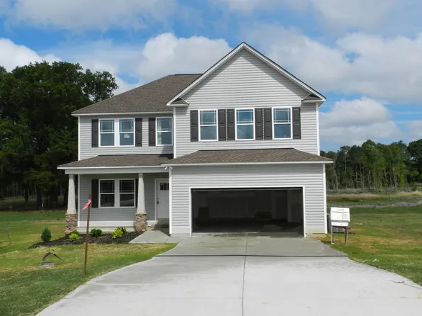 140 Longford Dr, Selma, NC 27576