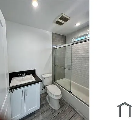 789 E 41st Pl — Photo 6