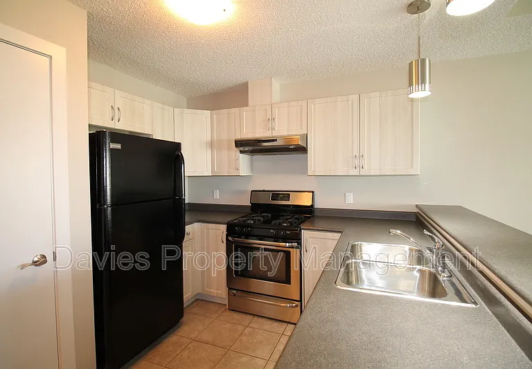 3938 Claxton Loop SW #MAIN — Photo 3