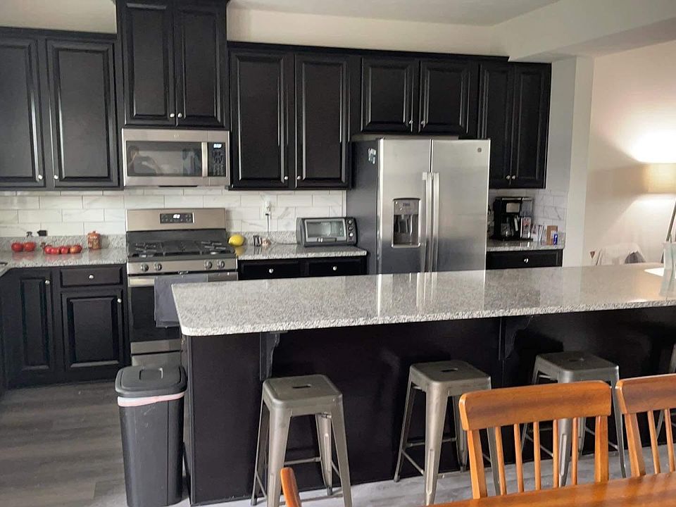 2nd image of 1035 Adair Ave
