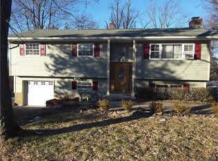 9 Houston Ave, Monroe, NY 10950