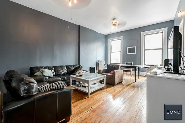 Rented by Bond New York | media 14