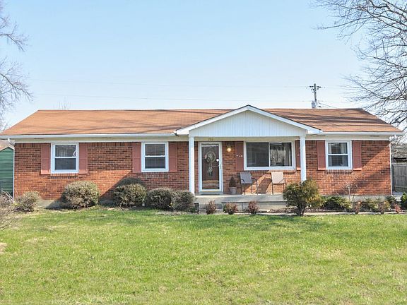 208MajesticBlvd-2