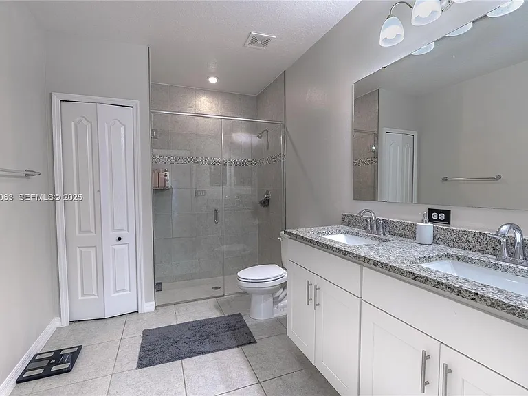 10609 SW Vasari Way — Photo 8