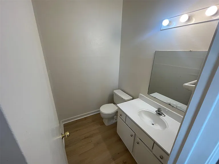 11041 Albury Dr — Photo 5