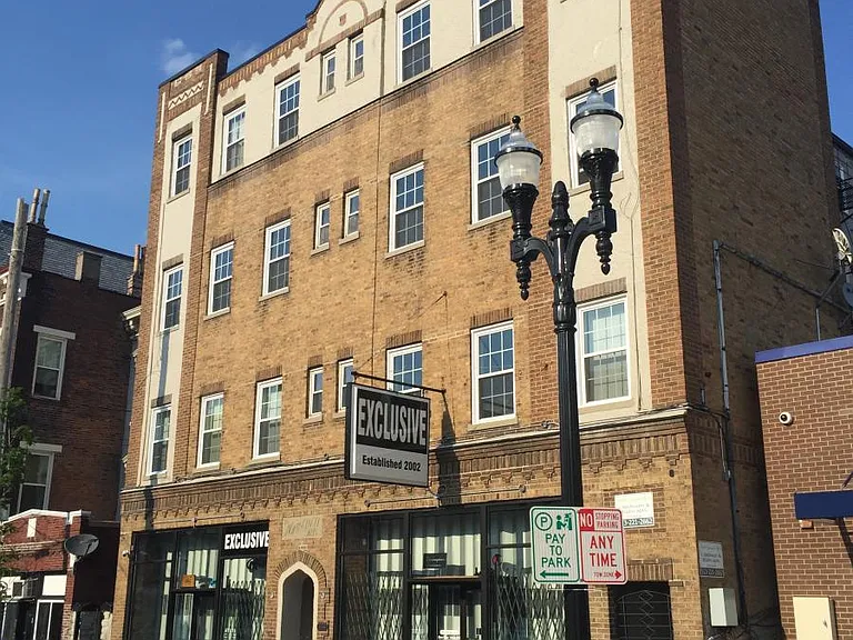 2722 Vine St #10 — Photo 6