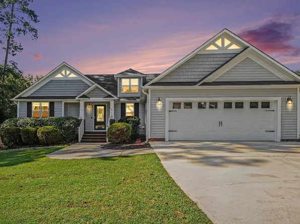 122 Shetland Ln, Smithfield, NC 27577