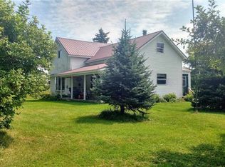 E7755 Fountain Rd, Bear Creek, WI 54922