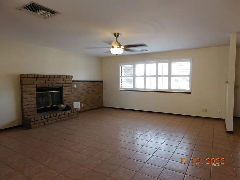 330 E Wilson Ave — Photo 4