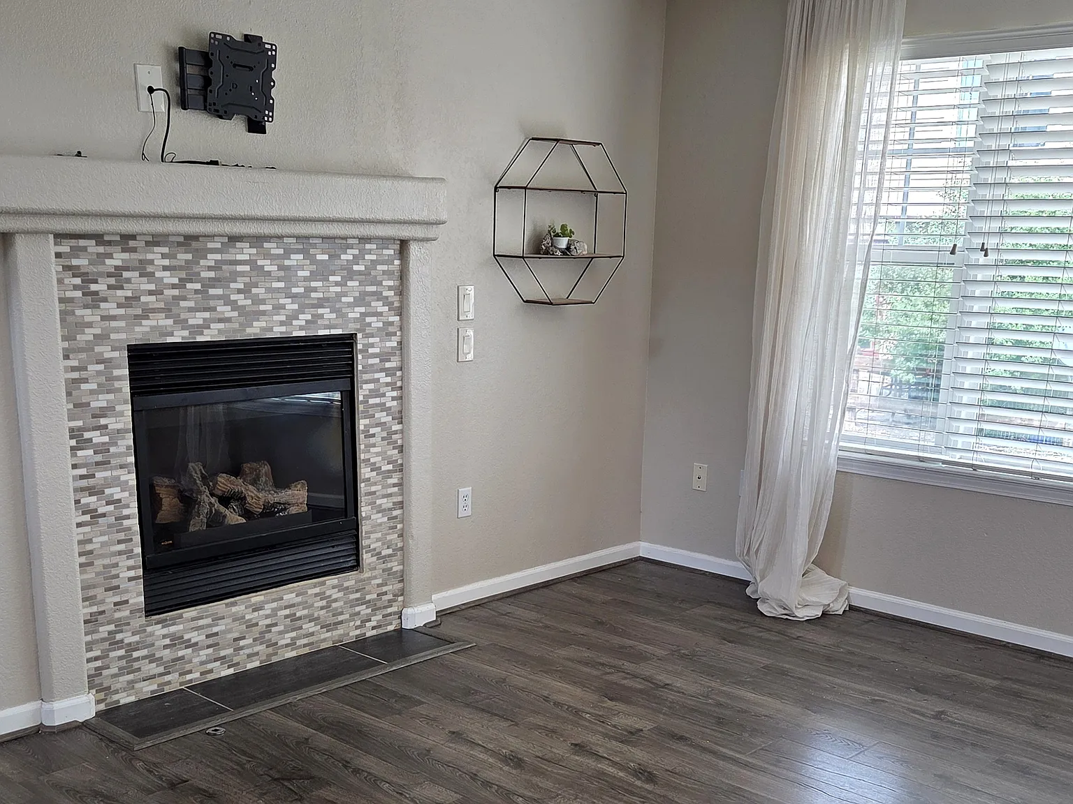 22002 E Irish Dr — Photo 4