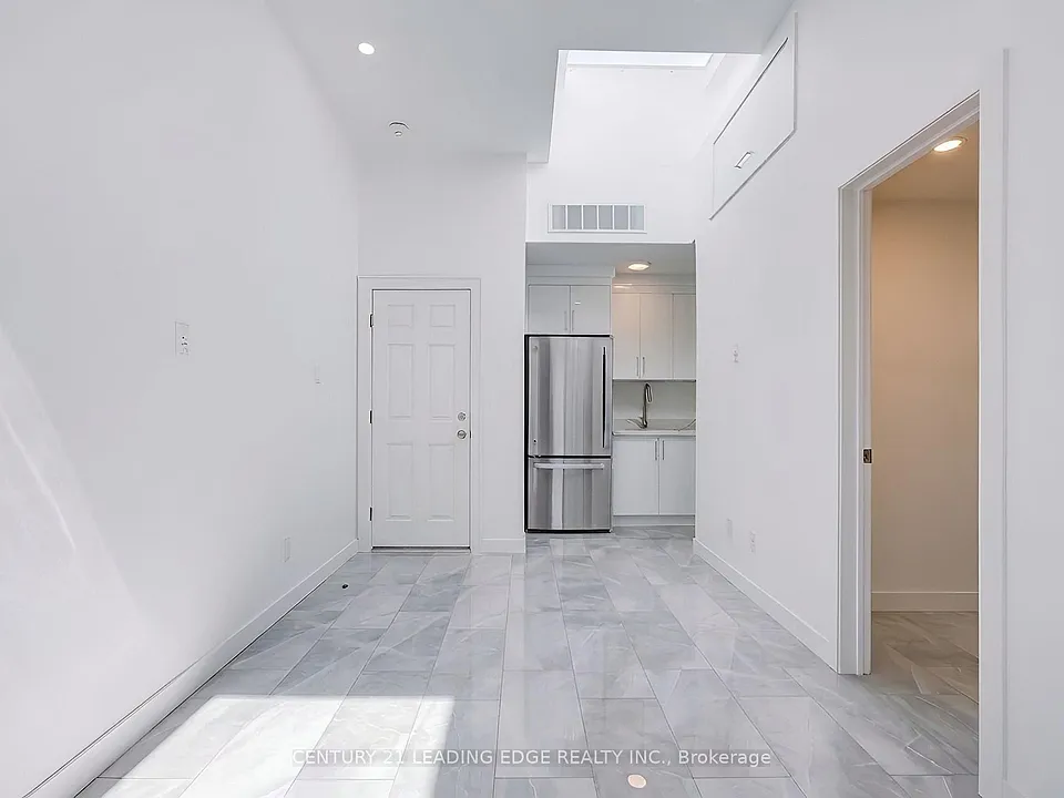 1375 Bathurst St #B