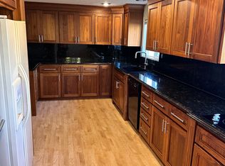 38505 Sandy Heights St, Sandy, OR 97055