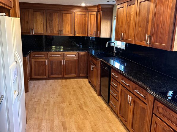 38505 Sandy Heights St