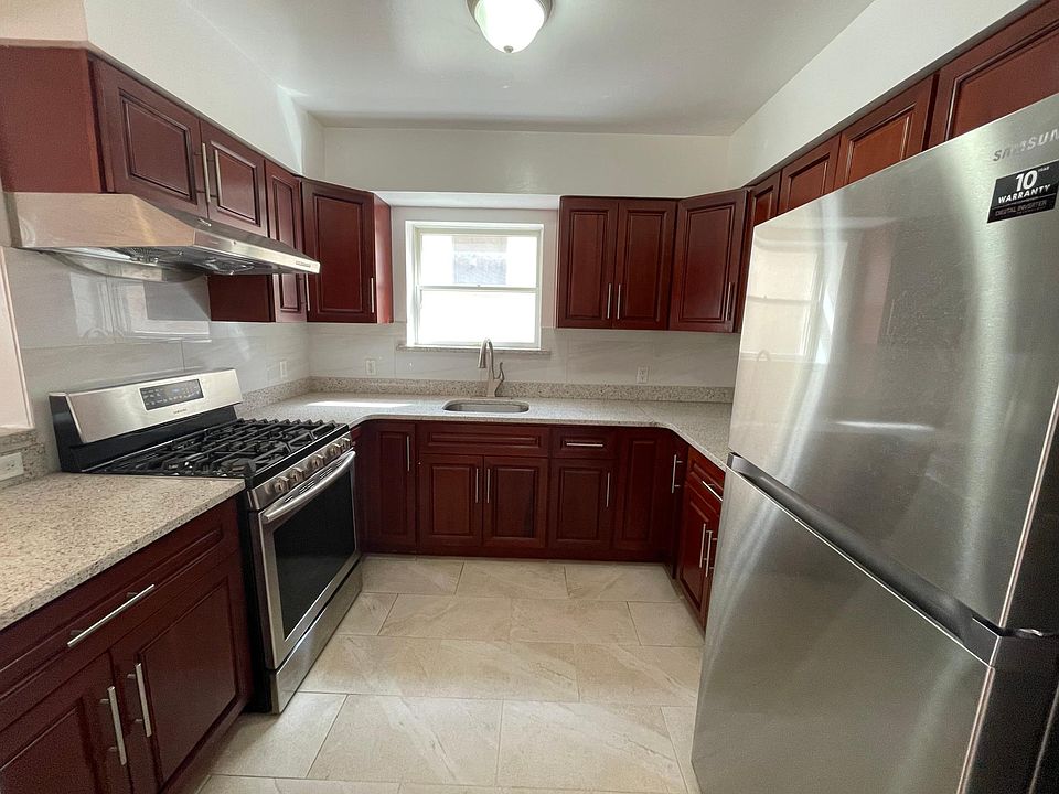 1st image of 1831 78th St #2