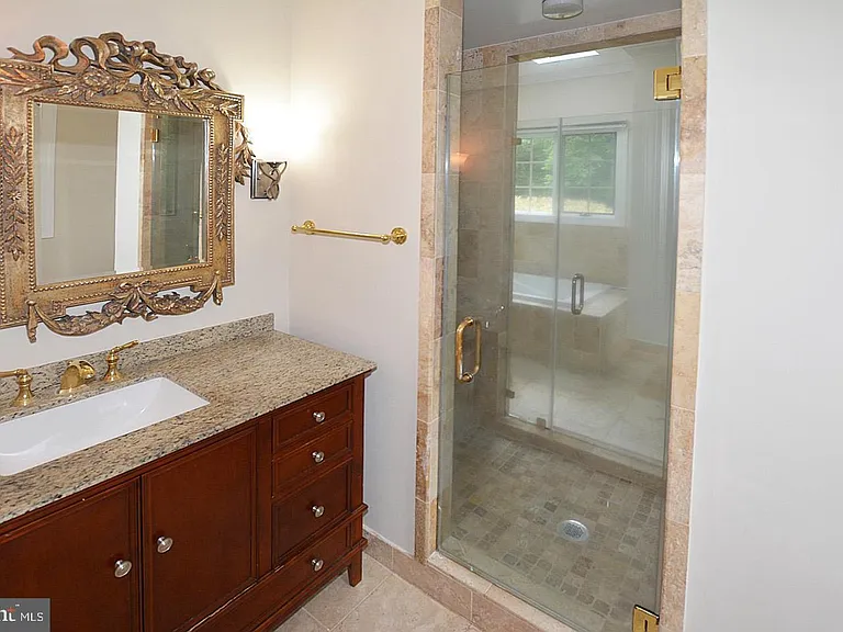 10190 Akhtamar Dr — Photo 35