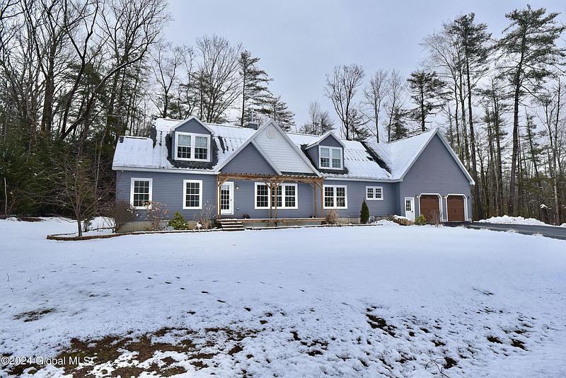 3rd image of 451 Stone Church Road