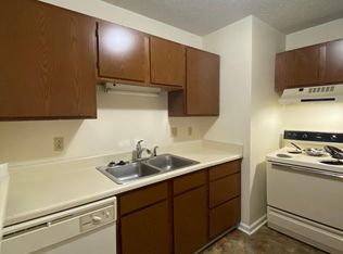 1214 Fairfax St, Radford, VA 24141