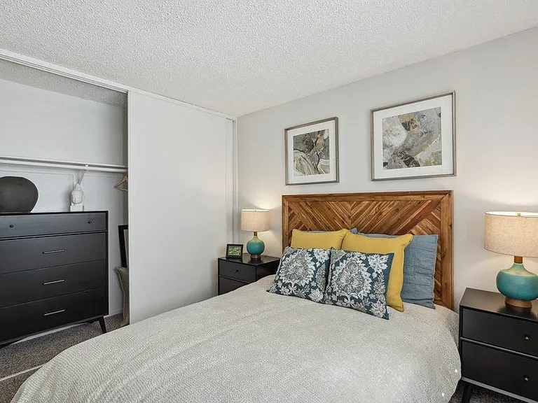 The District Apartment Homes — Photo 9