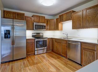 644 Liberty Pointe Dr, Ann Arbor, MI 48103