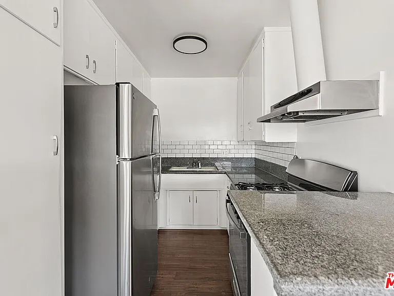 1428 11th St #10 — Photo 11