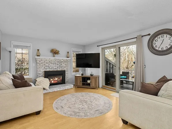 3 Strathmore Shire #A, Uxbridge, MA 01569