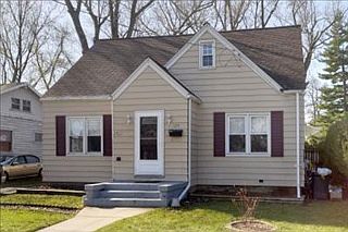 1st image of 125 Surby Ave