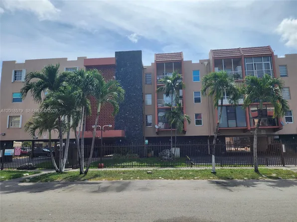 6095 W 19th Ave APT 205, Hialeah, FL 33012