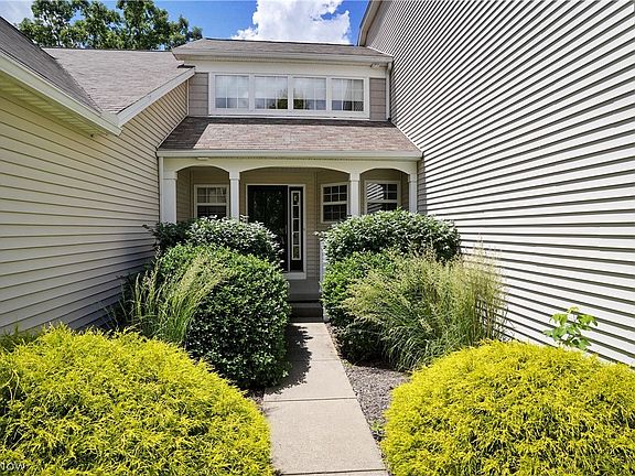 3rd image of 3437 River Rock Dr