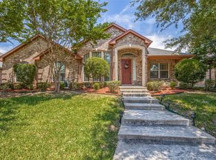 929 Trinity Dr, Lancaster, TX 75146