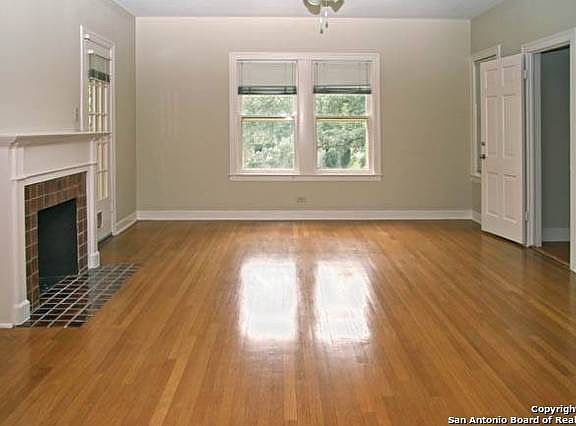 2nd image of 251 E Rosewood Ave #1