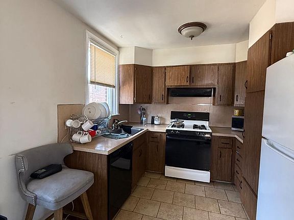 5th image of 1733 Megargee St