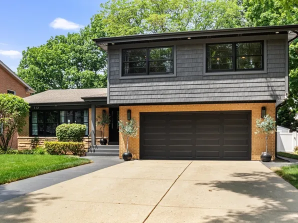 400 S Rose Ave, Park Ridge, IL 60068