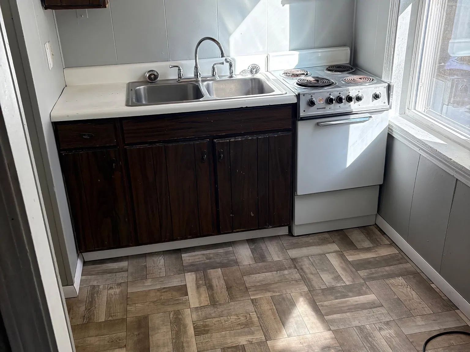 Studio, 400 sqft, $950 — Photo 2