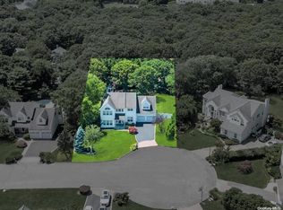 14 Hessian Ct, South Setauket, NY 11720