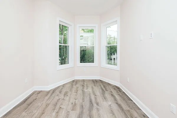 Rented by Nooklyn NYC LLC | media 16