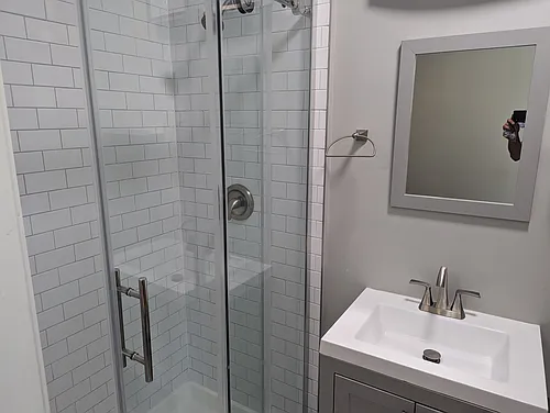 1237 W Granville Ave #1W Photo 1