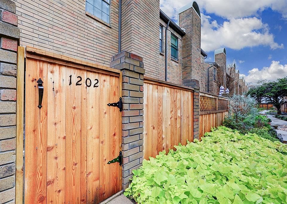 1st image of 9850 Pagewood Lane #1202