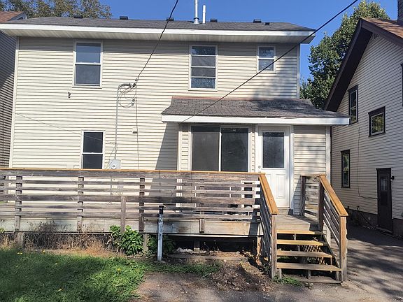 2nd image of 926 Wilson Ave