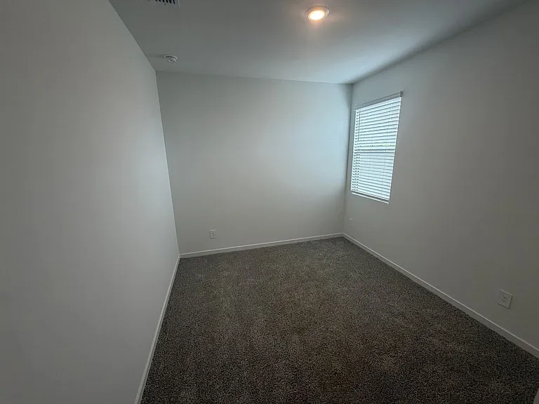 17410 W Eva St — Photo 9
