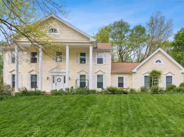 1415 Carriage Crossing Ln, Chesterfield, MO 63005