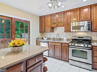 604 Kenbrook Dr, Silver Spring, MD 20902