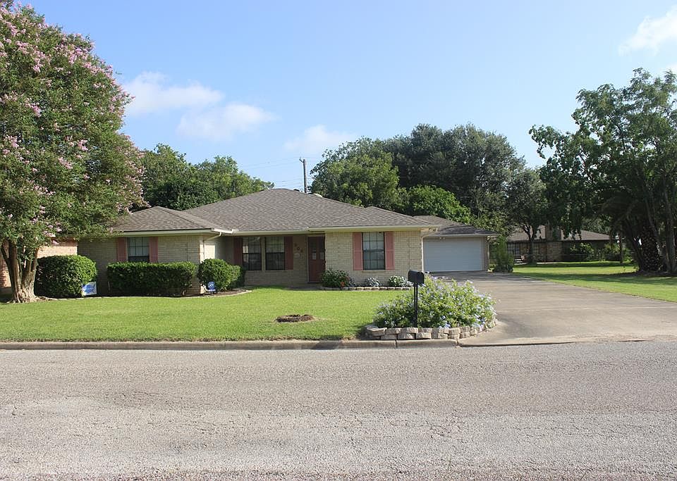 1st image of 306 Green Ave