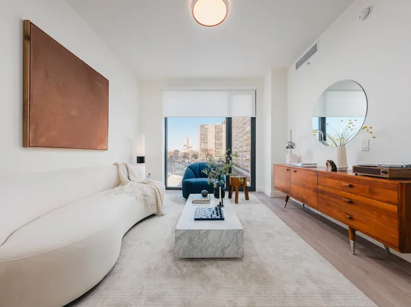 265 Lorimer Street image 1 of 24