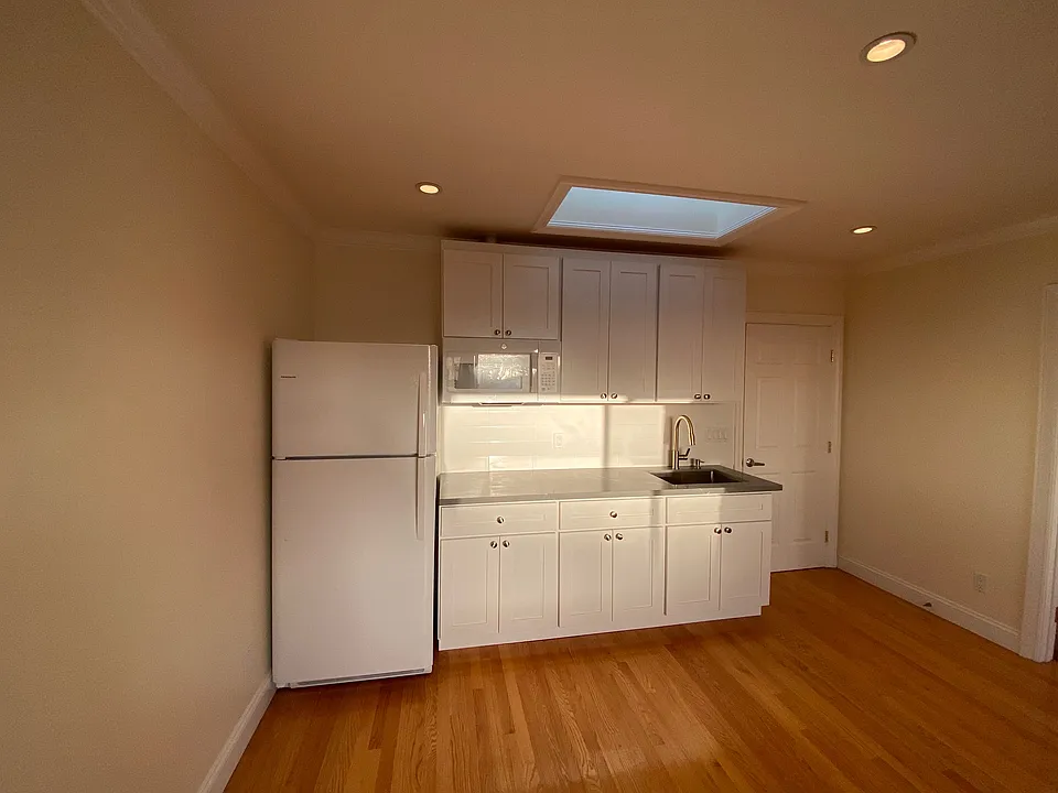 173 Harold Ave #B