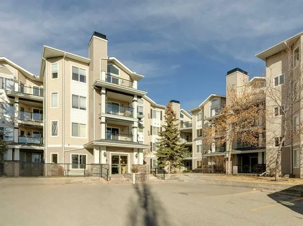 369 E Rocky Vista Park NW #209, Calgary, AB T3G 5K7
